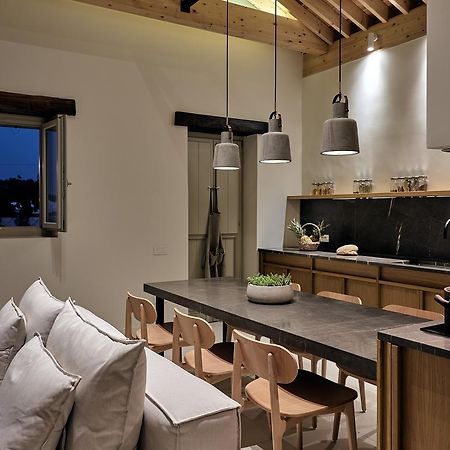 Niova Villa - Seafront, Private Pool And Ionian Sea Views, By Zantewize Alykés Eksteriør bilde