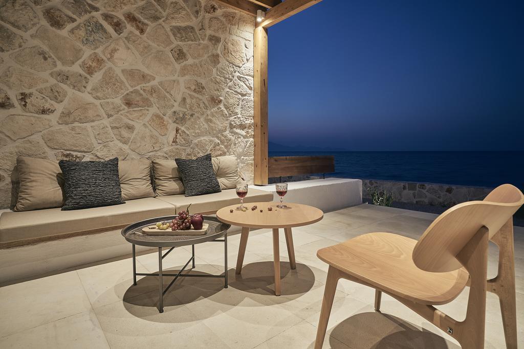 Niova Villa - Seafront, Private Pool And Ionian Sea Views, By Zantewize Alykés Eksteriør bilde
