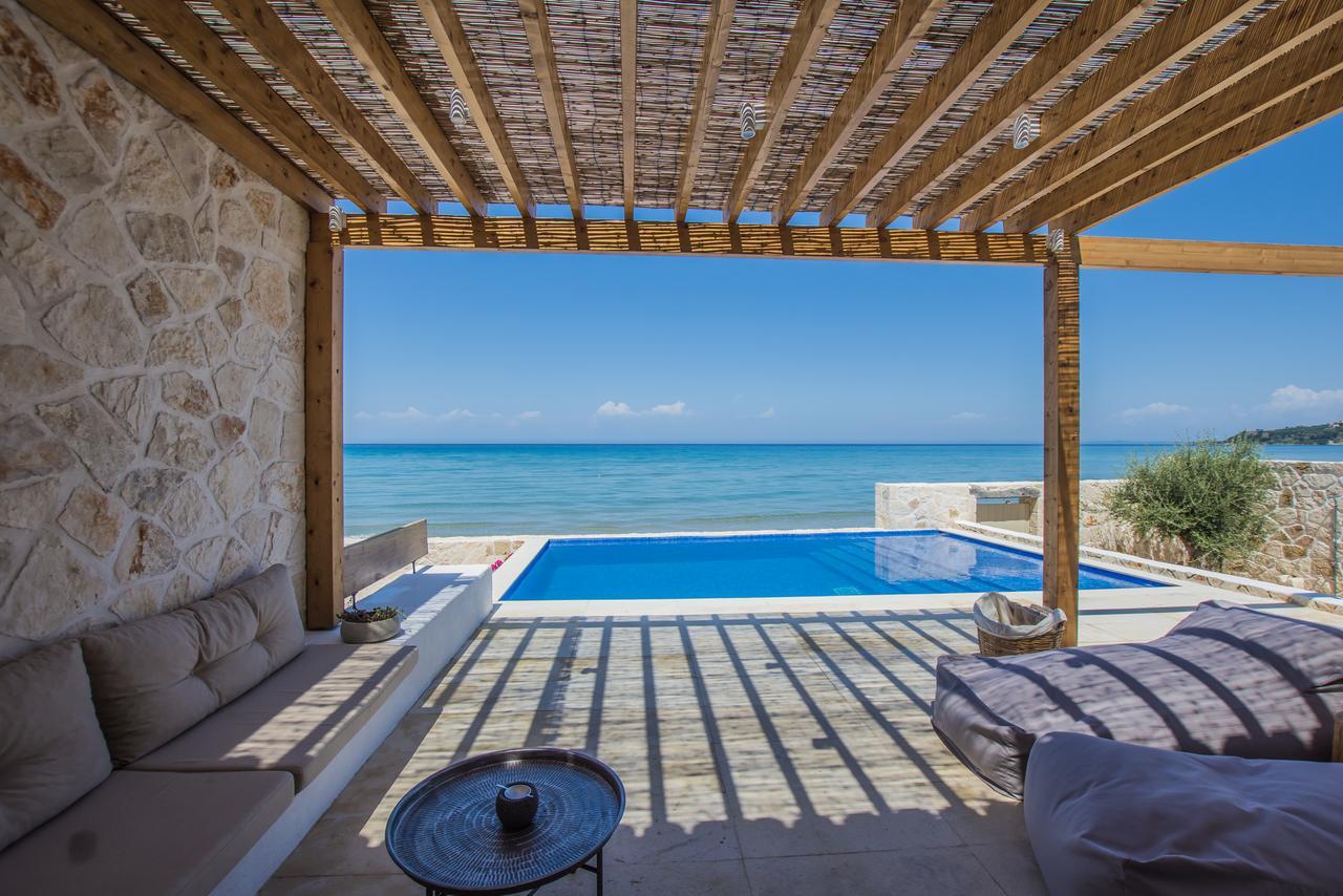 Niova Villa - Seafront, Private Pool And Ionian Sea Views, By Zantewize Alykés Eksteriør bilde